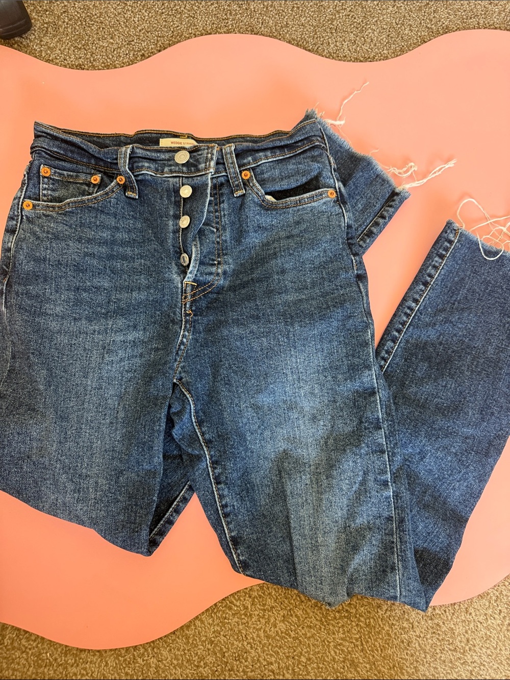 Levi Wedge Straight